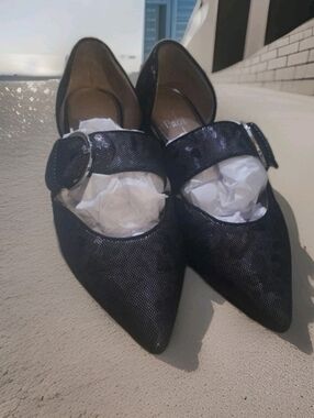 Pre-loved Paolo Dean Womens Black Metallic Leather Pointy Toe Flat Sz 8